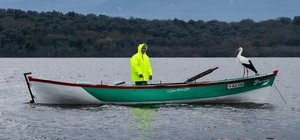 Kayığa konunca gerçek ortaya çıktı Gelen leylek Nazlı değil, Yaren'miş Adem amca ile Yaren leyleğin 15'inci buluşması gerçekleşti