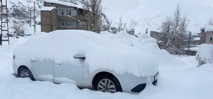 Hakkari’de 210 yerleşim yerinin yolu kapandı