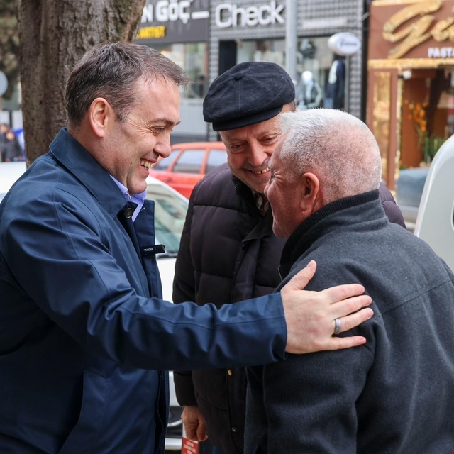 Bilecik Valisi Faik Oktay Sözer çarşı esnafı ile bir araya geldi