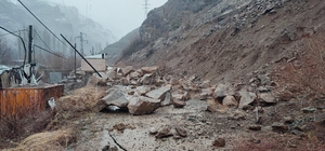 Artvin'in Yusufeli ilçesinde heyelan