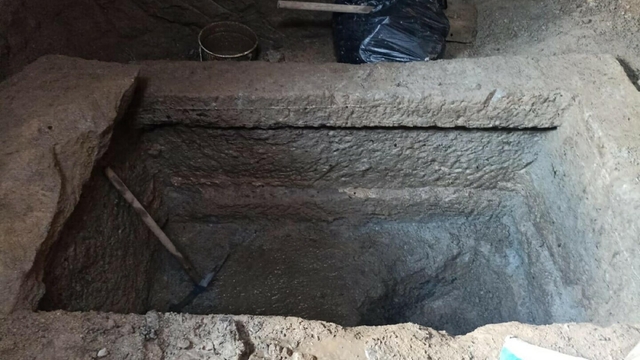 Altyapı çalışmasında lahit bulundu