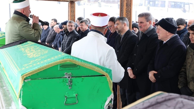 Bedir ailesinin acı günü
Sağlık Müdürü Dr. Gürsel Bedir'in baba acısı