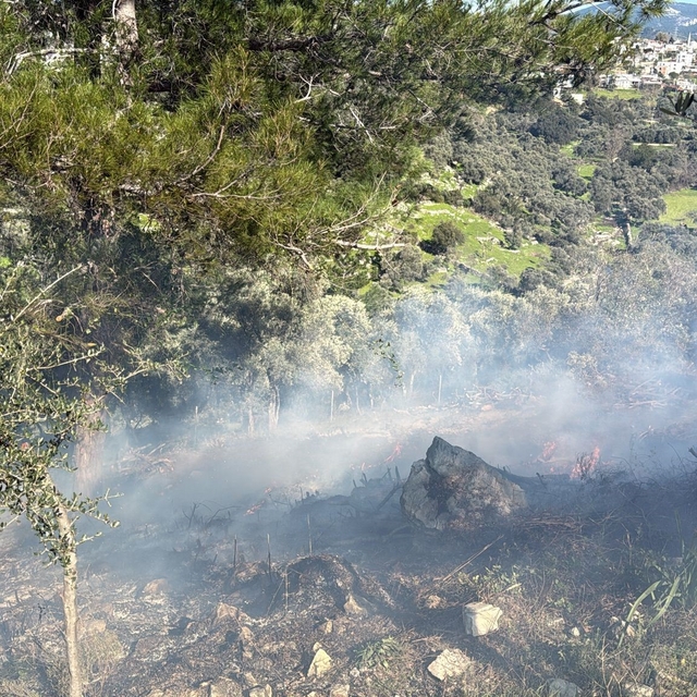 Temizlik yaparken yangın çıkardılar