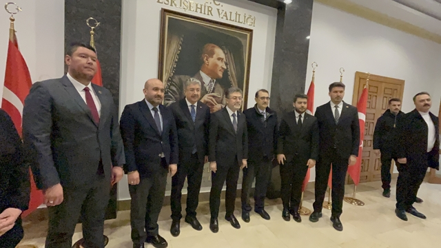 Bakan Yumaklı'dan Eskişehir Valiliği'ne ziyaret