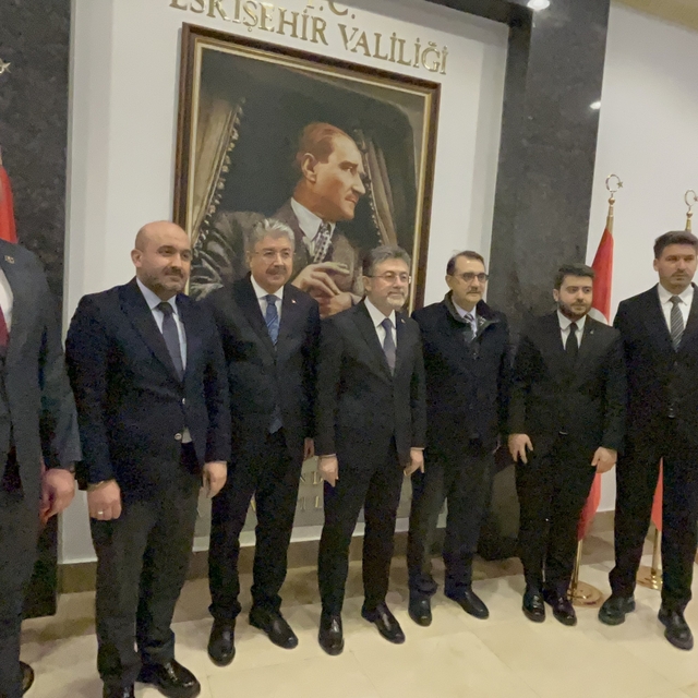 Bakan Yumaklı'dan Eskişehir Valiliği'ne ziyaret