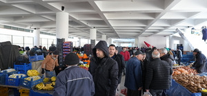 Çubuk Belediye Başkanı Demirbaş’tan pazar ziyareti