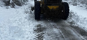 Bartın'da karla mücadele çalışmaları devam ediyor