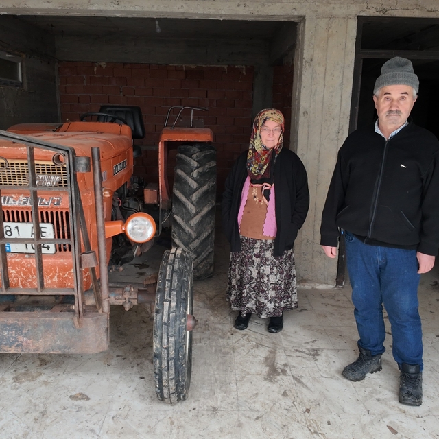 Köyden kullandığı traktörüne otoyolda ceza kesildi, icralık oldu