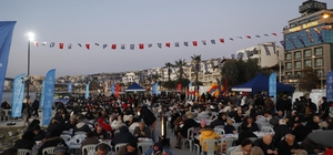 Binlerce vatandaş Aydın Büyükşehir’in iftar sofralarında buluşuyor