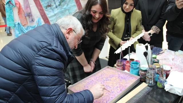 Mevlid-i Nebi'nin bin 500. yılına özel sergi büyük ilgi gördü