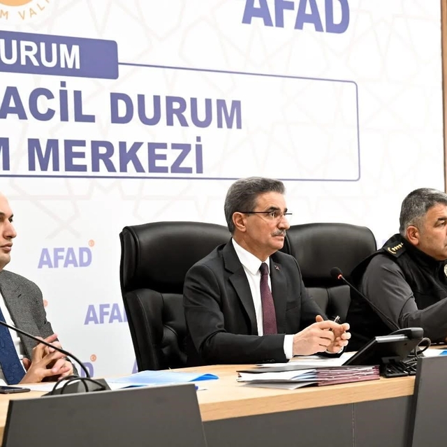 Vali Aydın Baruş başkanlığında, afet ve acil durum toplantısı yapıldı