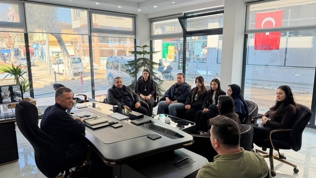 Yenipazar'da gençlerin sesi yönetimle buluştu