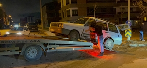 Eskişehir'de iki otomobil çarpıştı: 4 yaralı