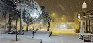 Aksaray merkez ve ilçelerde kar yağışı etkili oluyor