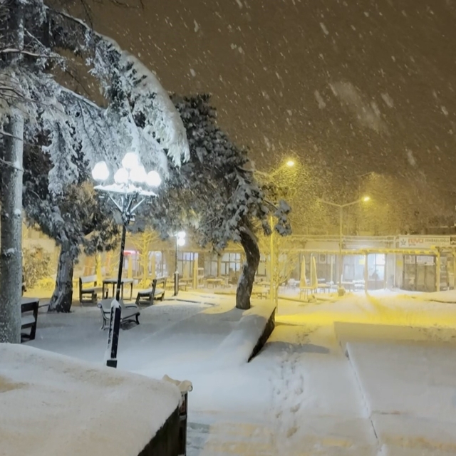 Aksaray merkez ve ilçelerde kar yağışı etkili oluyor
