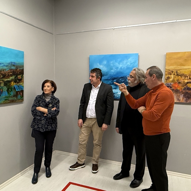 Ressam Cemil Candaş, "Sessizliğin renk dili" temalı sergi açtı