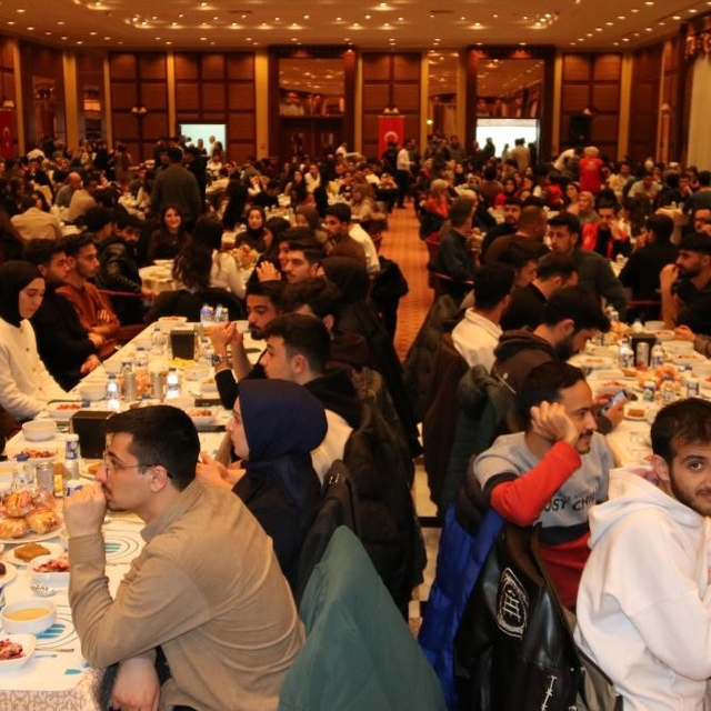 İnönü Üniversitesi öğrencileri kampüs iftarında buluştu