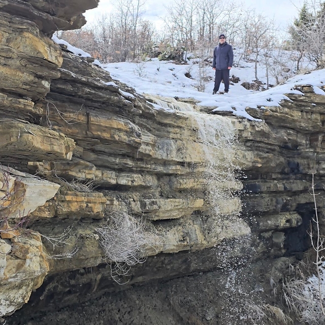 Yağmur ve kar, Harput'ta doğal şelaleler oluşturdu