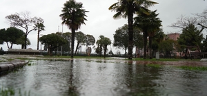 Samsun'a son 3 günde 300 kilo yağış düştü