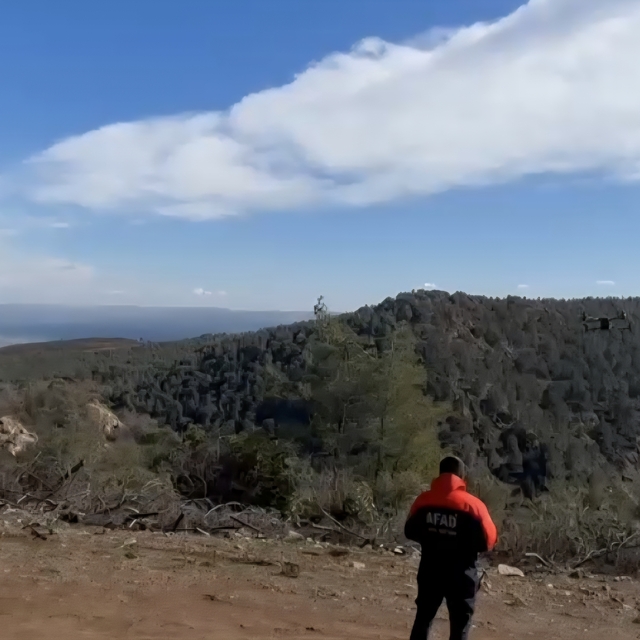 Apart otelin penceresinden çıktıktan sonra kaybolan Uğur'dan 10 gündür habe...