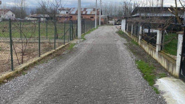 Düzce'de köy yollarında iyileştirmeler sürüyor