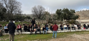 Genç eller geçmişin izlerini seramik ile şekillendirdi