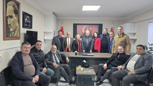 Salihlili muhtarlar yeni başkanını seçti