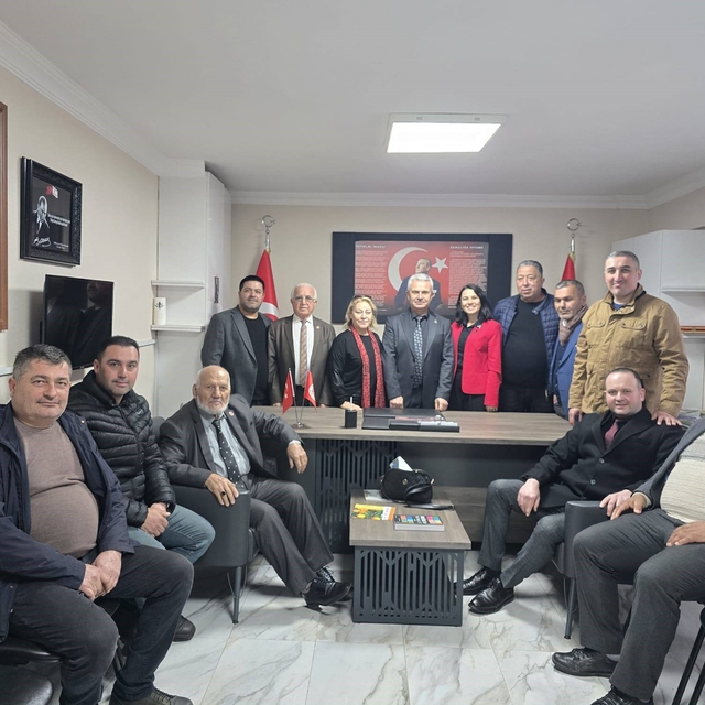 Salihlili muhtarlar yeni başkanını seçti