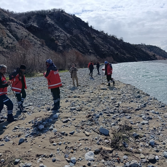 Diyarbakır'da 84 yaşındaki zihinsel engelliyi arama çalışmaları devam ediyo...