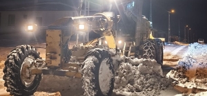 Göksun kırsalında kar mesaisi