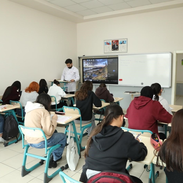 Büyükşehir KAYMEK'ten MSÜ sınavına hazırlık yolunda ücretsiz deneme sınavı