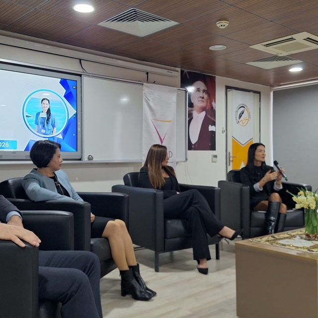 Mersin'de öğrencilere ilham veren söyleşi