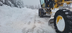 Yozgat Özel İdare ekipleri karla mücadeleyi sürdürüyor