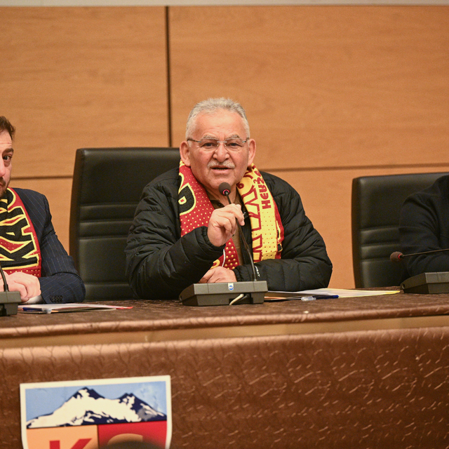 Kayserispor Kulübünde Nurettin Açıkalın yeniden başkanlığa seçildi