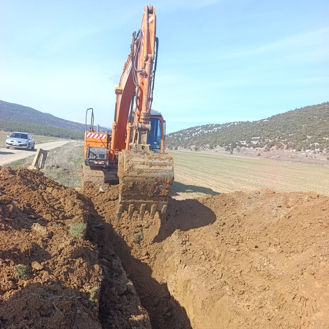 Göle dönen Kuru Ova'daki sular Beyşehir Gölü'ne aktarılıyor