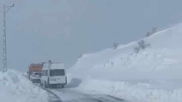 Tipi nedeniyle Malatya-Sincik karayolu ulaşıma kapandı