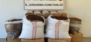 Antalya'da yolcu otobüsünde yarım ton kaçak tütün ele geçirildi