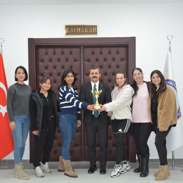 Köyceğiz Veteran Kadın Voleybol Takımı ikinci oldu
