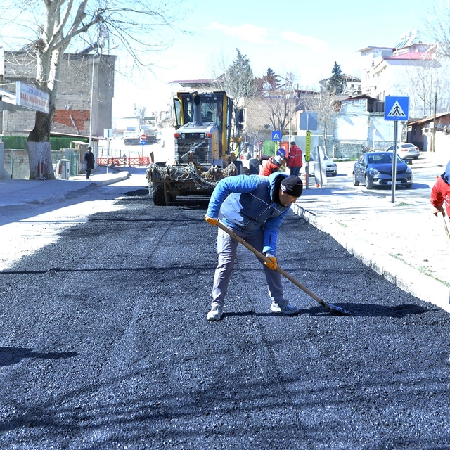 Dulkadiroğlu'nda sürüş konforu için Büyükşehir'den müdahale