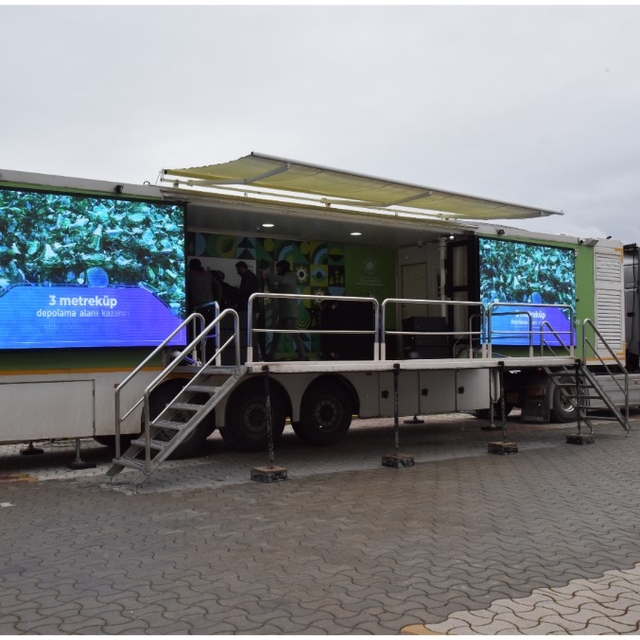 Kastamonu Üniversitesi'nde "çevre tırı" öğrencilerle buluştu