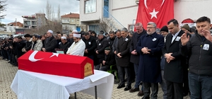 Afyonkarahisar'da vefat eden belediye başkanı Karabacak'ın cenazesi toprağa verildi