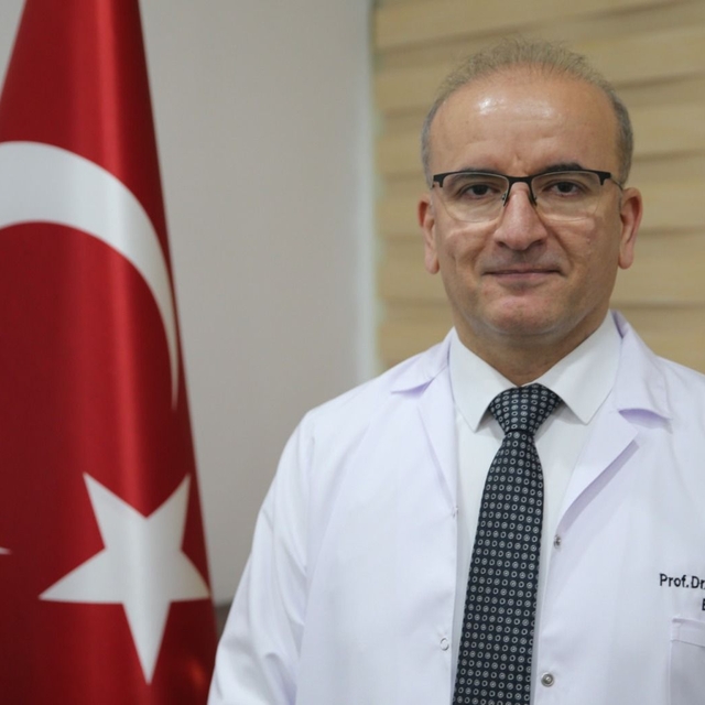 Siirt Eğitim ve Araştırma Hastanesi'nde hizmet kalitesinin artırılması için...