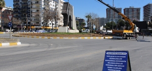 Yeni Dörtyol Köprülü Kavşağı Projesi’nde çalışmalar başladı 15 yıllık Aydın Anıtı sökülüyor