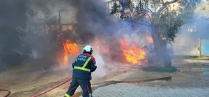 Nazilli’de feci yangın: İki otomobil saniyeler içerisinde kül oldu