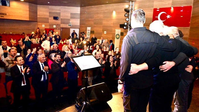 Yaşar Kemal Manisa'da anıldı
