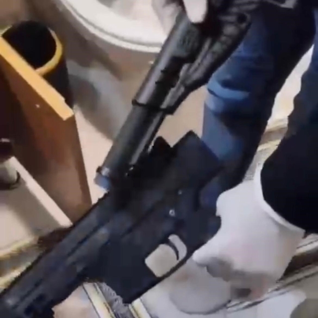 İzmir'de kendini vuran şüphelinin evinden cephanelik çıktı