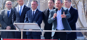 Özgür Özel: İran'ı kurtarmak ne Trump'a ne de eli kanlı Netanyahu'ya düşmüştür