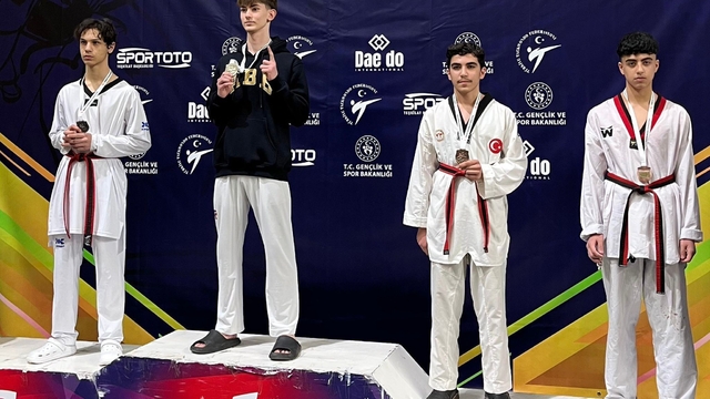 Deniz Çınar Doğan taekwondoda Türkiye 3'üncüsü