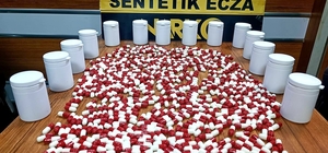 Gece kartallarından uyuşturucuya geçit yok 739 adet hap ele geçirildi, 1 kişi tutuklandı