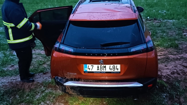 Mardin'de 3 aracın karıştığı zincirleme kazada 9 kişi yaralandı